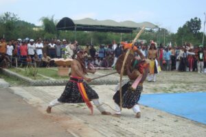 Mengenal Tarian Caci: Warisan Budaya Unik dari Manggarai, Flores