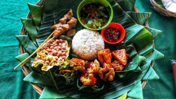 Exploring the Rich Tapestry of Traditional Indonesian Cuisine