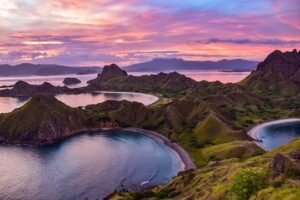Exploring the Enchanting Islands of Labuan Bajo: A Comprehensive Guide